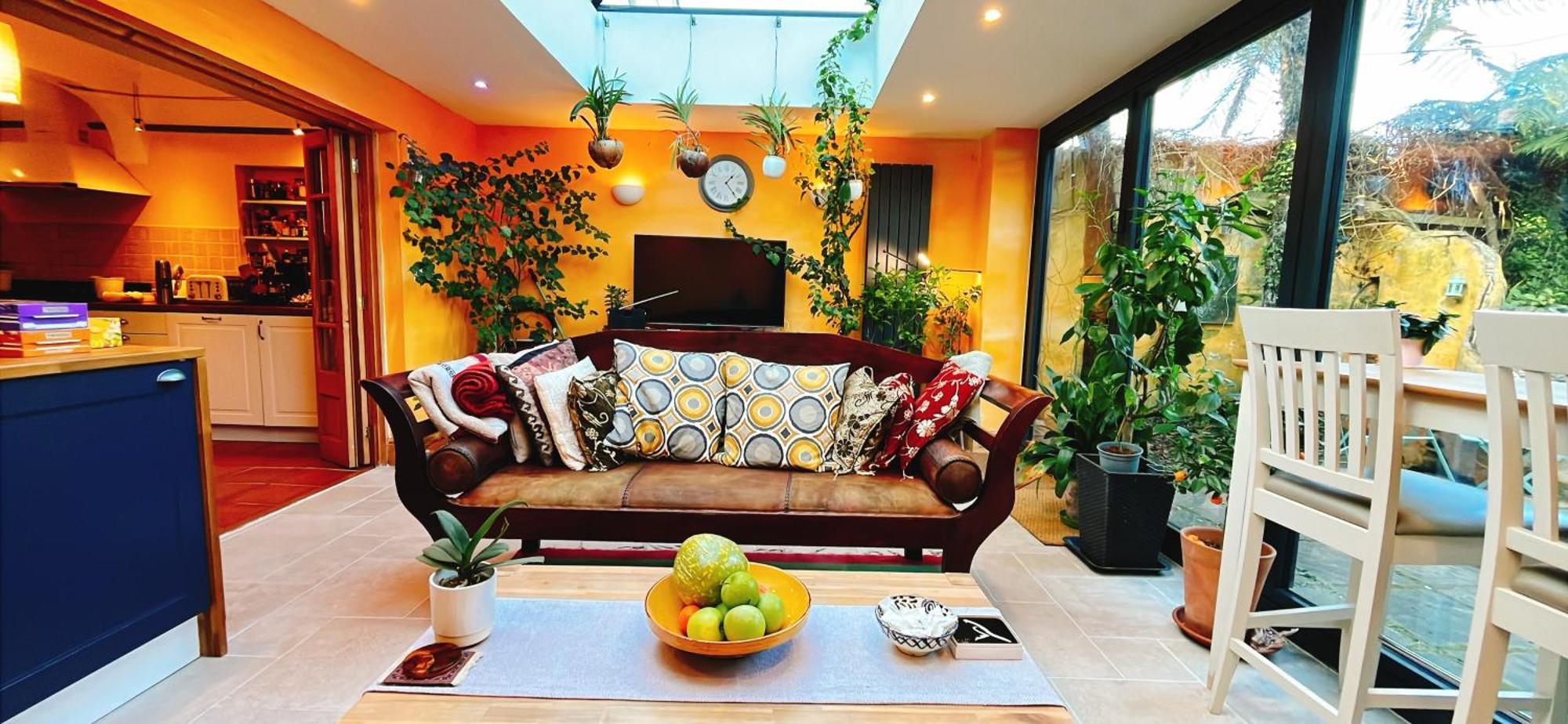 Funky Urban Jungle Bed and Breakfast Cardiff Exteriör bild